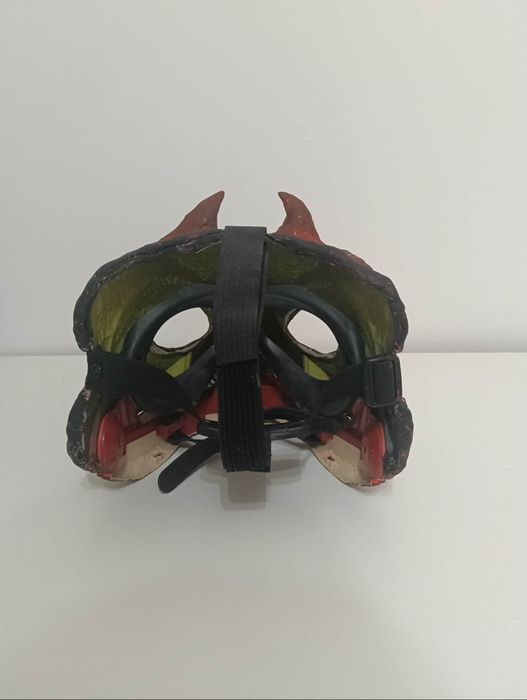 Dino Maska Pomalowana z rogami