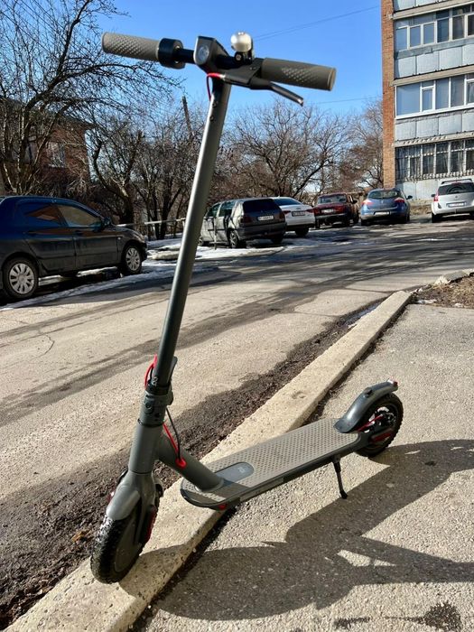 Електросамокат Xiaomi M365