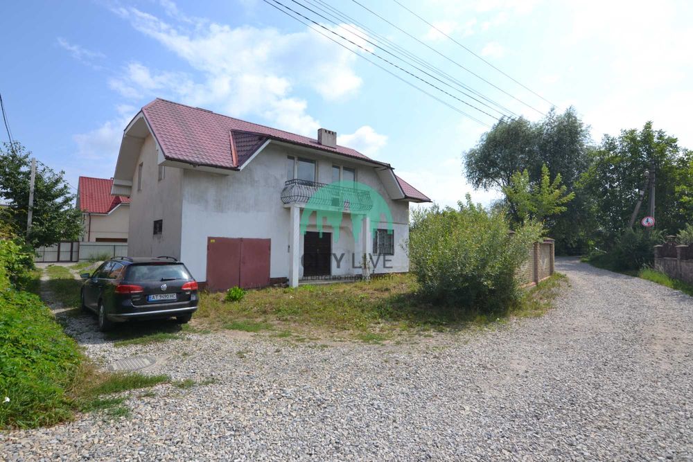 Продається будинок з ремонтом у м-рн Пасічна, вул. Тролейбусна (25)