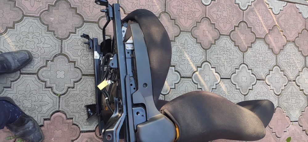 Сиденье переднее MAZDA 6 GG (Мазда 6 GG) б/у с