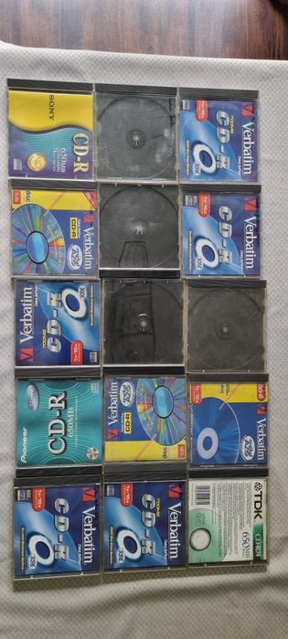 15 szt pudelek na CD lub DVD + etui