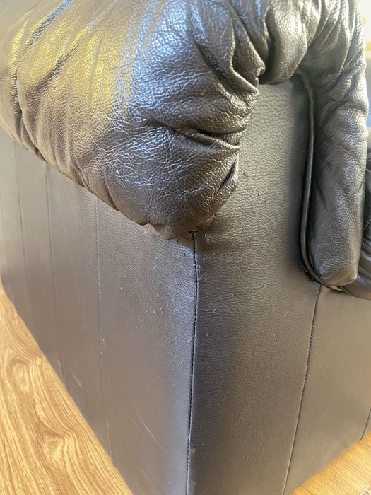 Шкіряний диван двійка та крісло