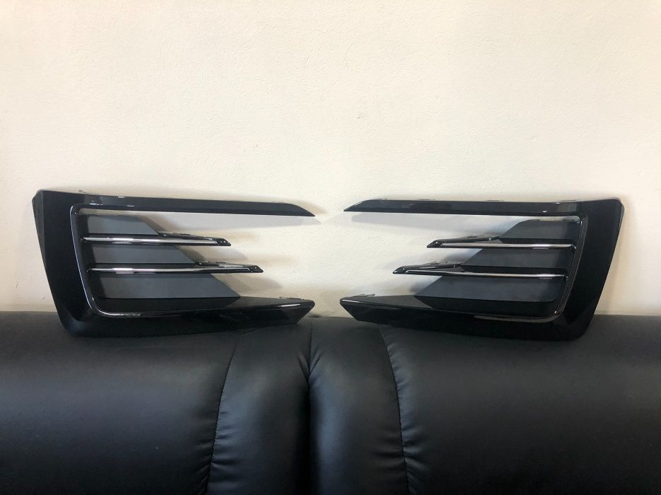 Решітка passat B8 USA R-Line Р лайн 561854661QFOD 561854662JFOD