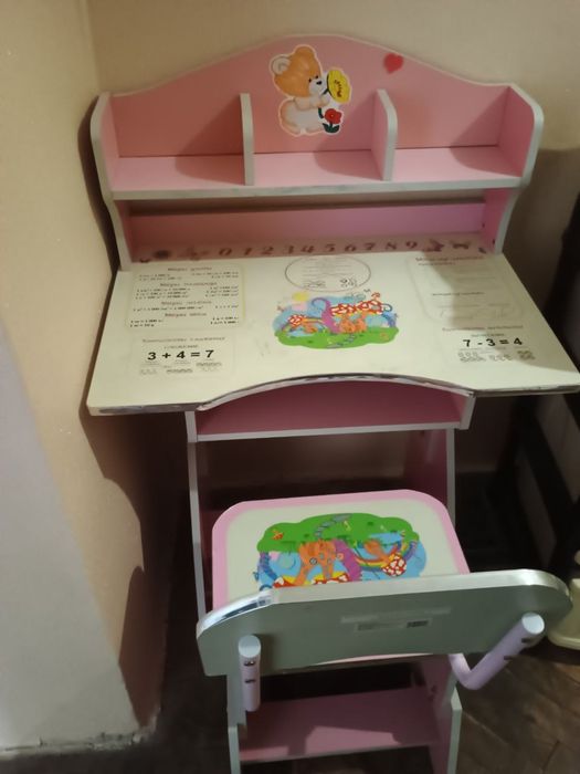 Комплект детский стол и стул с регулировкой высоты