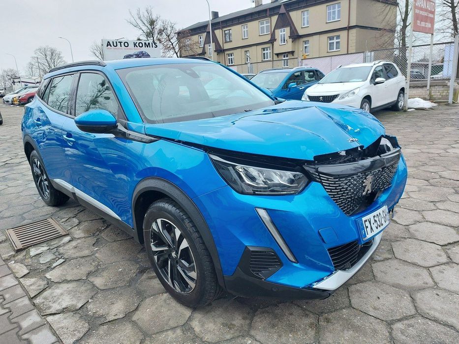 Peugeot 2008 1,2 benzyna 130 KM Automat Kamera