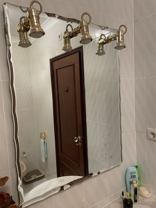 Espelho com iluminacao - Casa de Banho