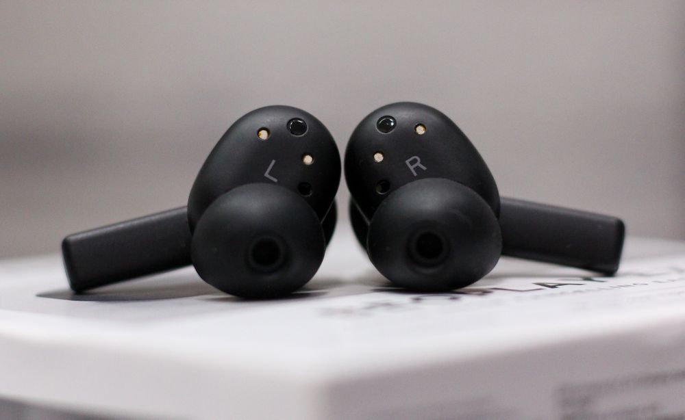 Навушники Bang & Olufsen BeoPlay EX