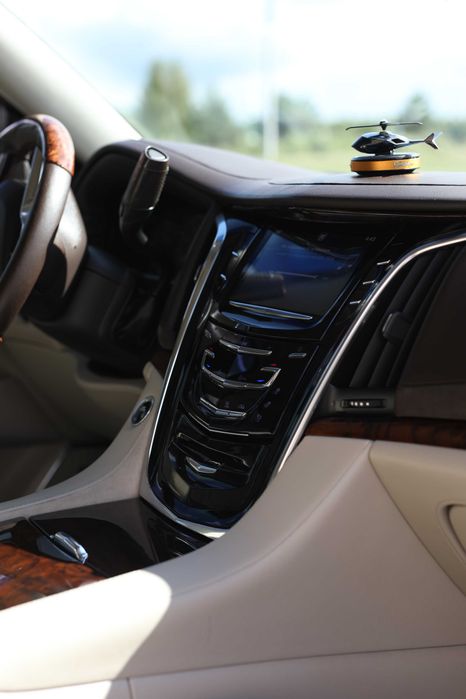 Cadillac Escalade ESV Luxury AWD 2015