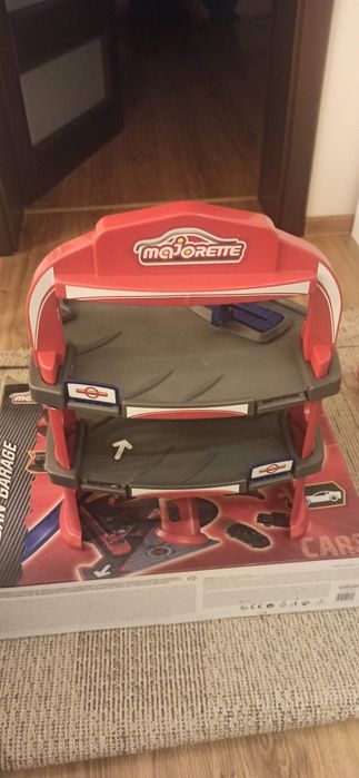 Garaż dla samochodzikòw Majorette