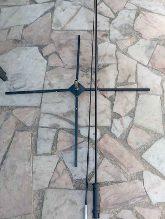 Tripé com Antena