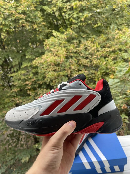 Кросівки чоловічі Adidas Ozelia | White Red