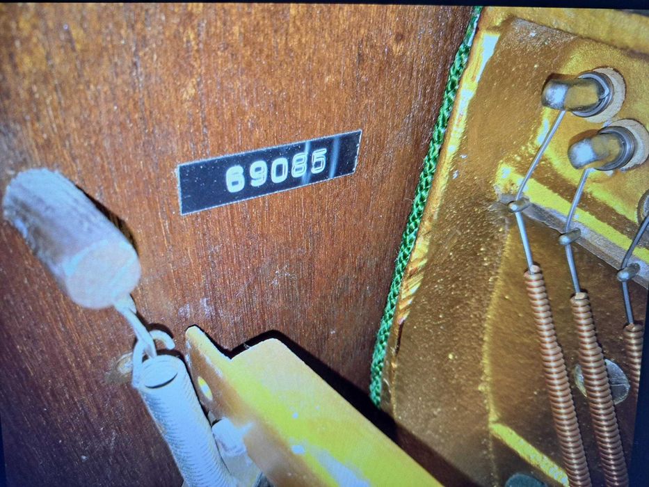 Piano Acústico Vertical em muito bom estado