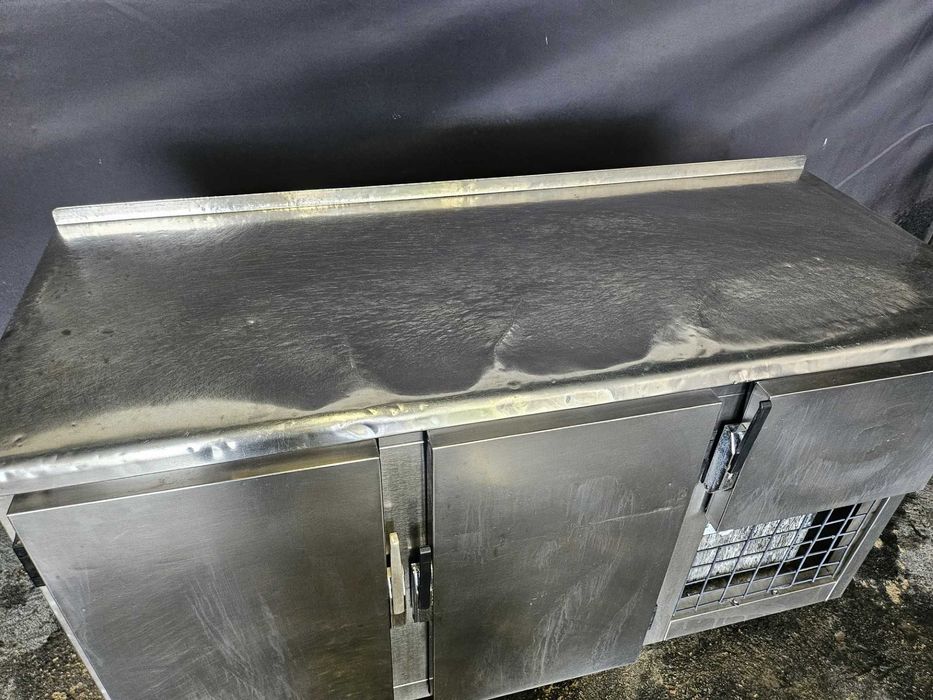 Bancada refrigerada em inox