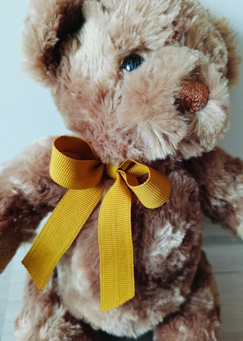 Keel Toys Miś z brązową kokardą maskotka 22cm