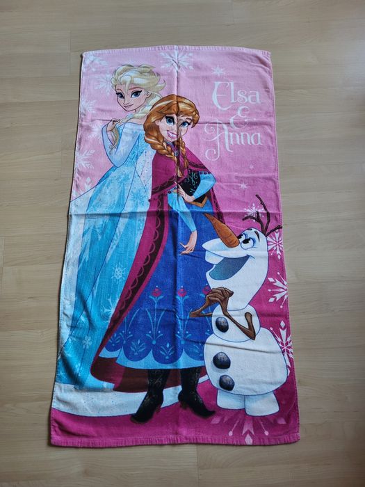 Duży ręcznik kąpielowy dla dziewczynki 70 x 140 Kraina Lodu Elsa Anna