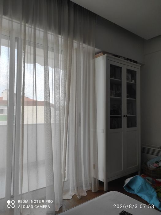 Móvel vitrine hemnes