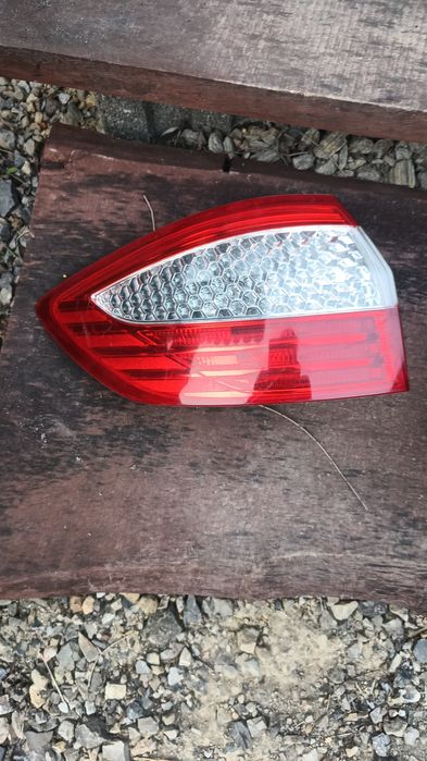 Lampa tył ford mondeo MK4