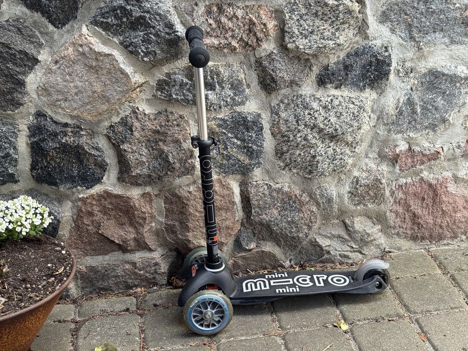 Hulajnoga trzykołowa, stan bardzo dobry