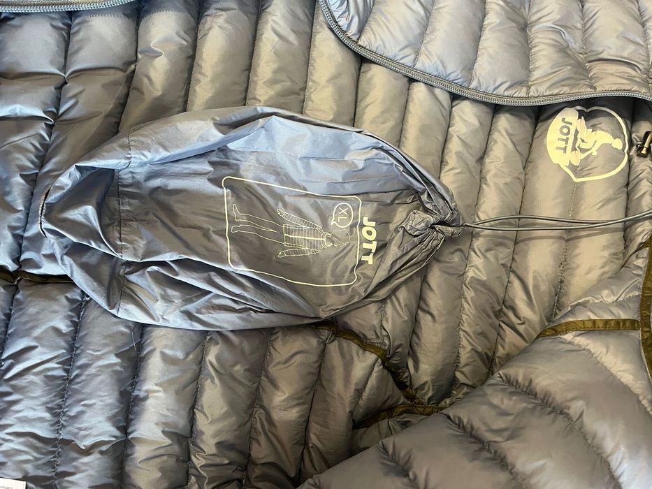 Kurtka JOTT  z kapturem