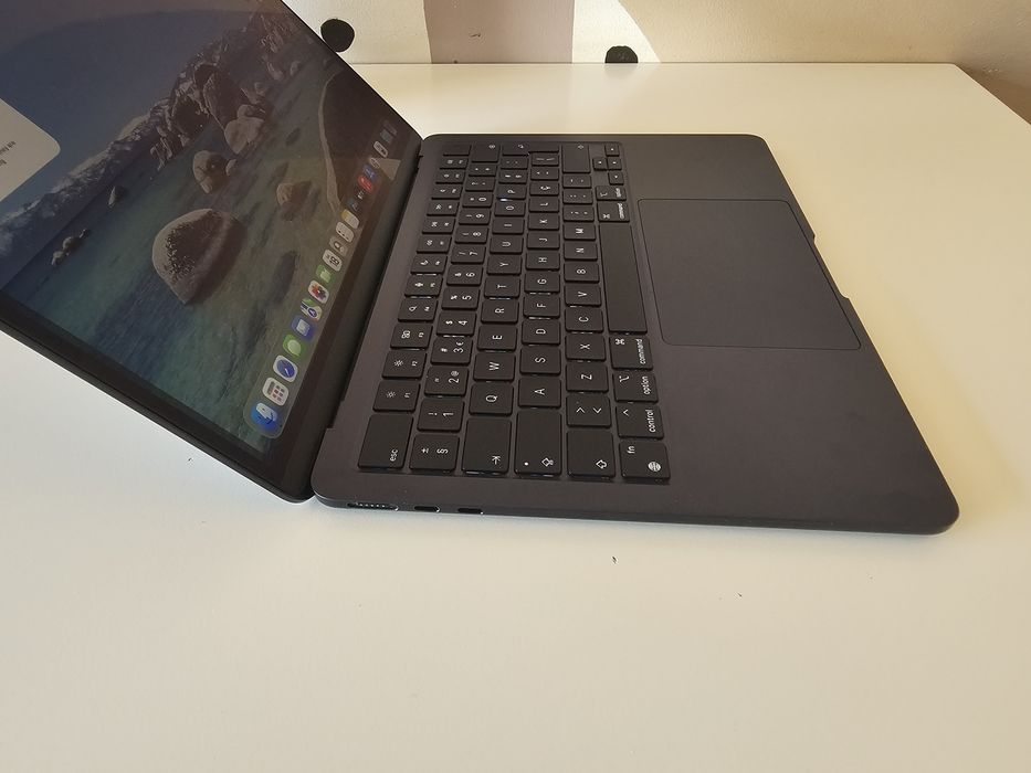 MacBook Air 13" M2 (2023)