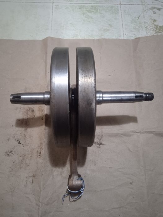 Коленвал іж планета та Мінськ