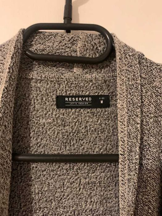 Lekki sweterek narzutka