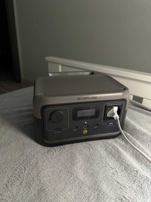 EcoFlow RIVER 2 | Портативна зарядна станція | Ідеальний стан