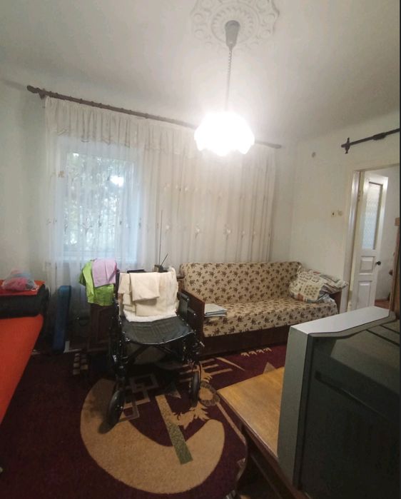 Будинок на Мопрі (вул. Херсонська) гараж.