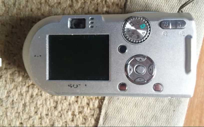 Máquina Fotográfica Sony DSC-100
