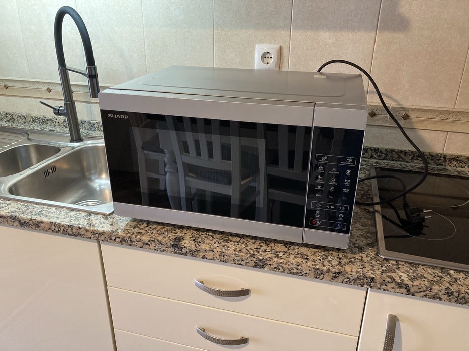 Micro ondas SHARP grande