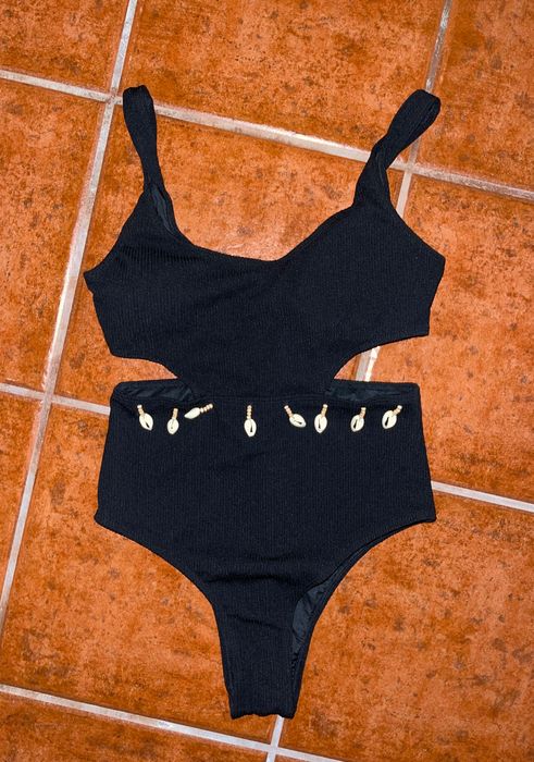 Fato de banho com búzios