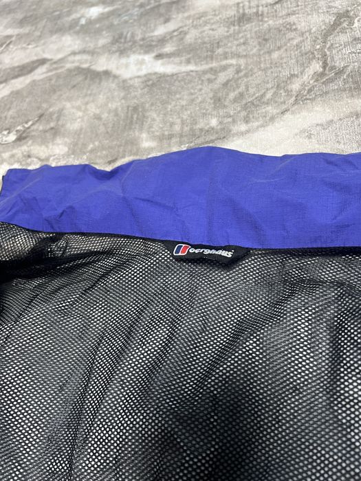 Класна ! Куртка Berghause на мембрані