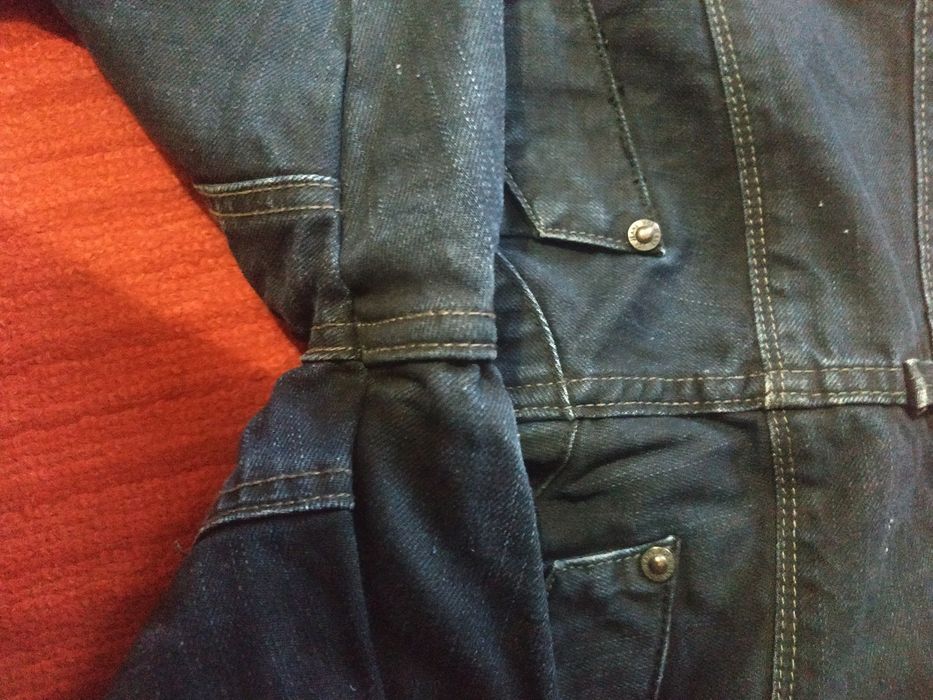 Продам мужские джинсы voi jeans