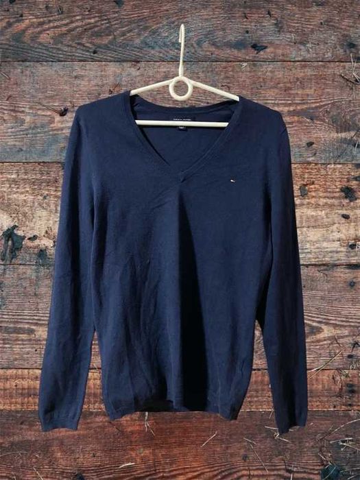 Ładny sweter damski w serek Tommy Hilfiger S Logo haft