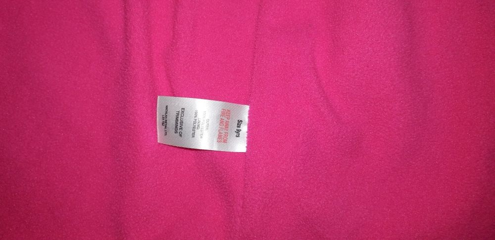 Продам     куртка длі дівчинки