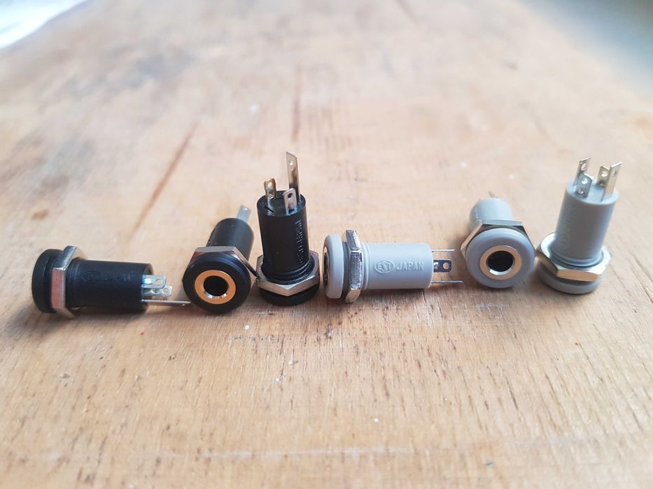 Оригинальные японские разъемы jack 3.5 mm на панель