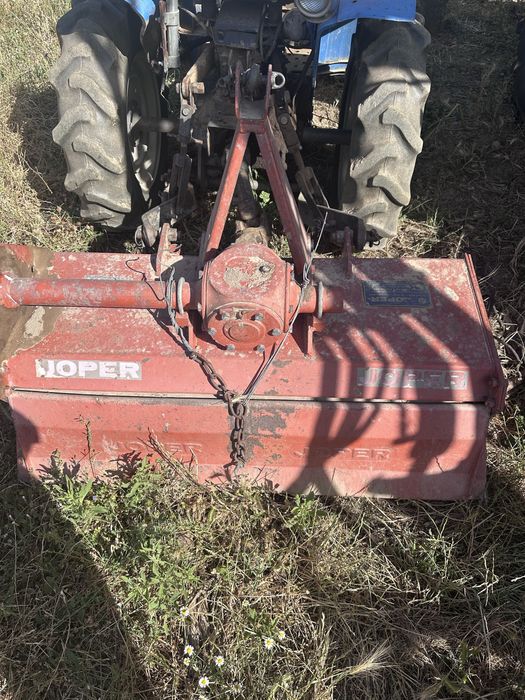 Mini Trator 15cv e 4 alfaias