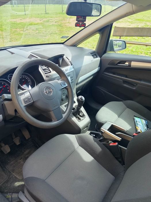 Sprzedam Opel Zafira B