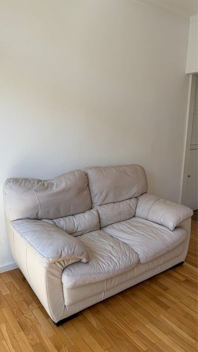 Sofa Dois Lugares Bege