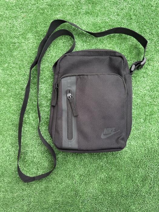 Сумка Nike Tech Fleece чорна, месенджер найк теч фліс