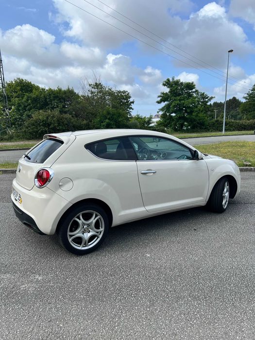 Alfa Romeo Mito 1.4 T-Jet 155 cv