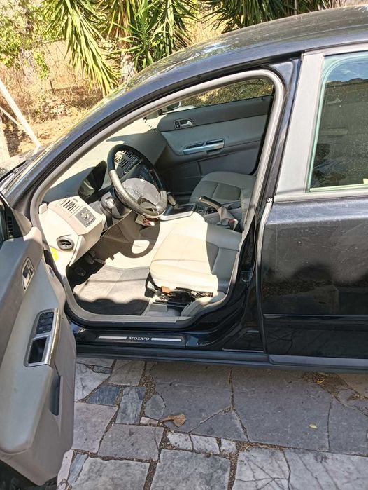 Volvo S40  2.0 turbo diesel, 2004,  480 000 km