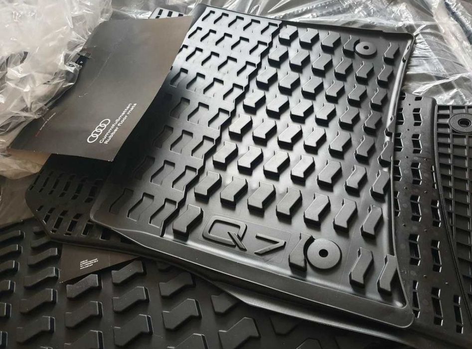 Оригінальні коврики Audi Q7 4L