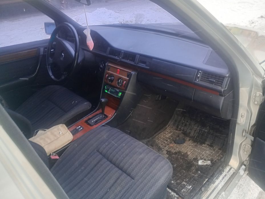 Продам мерседес 124 газ бенз