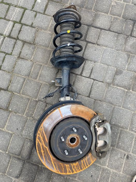 Zwrotnica | amortyzator | prawy przód | Toyota RAV4 | RAV-4 V - 48510-42500