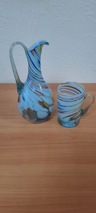 Графин и чашка в наборе.  Гутное стекло