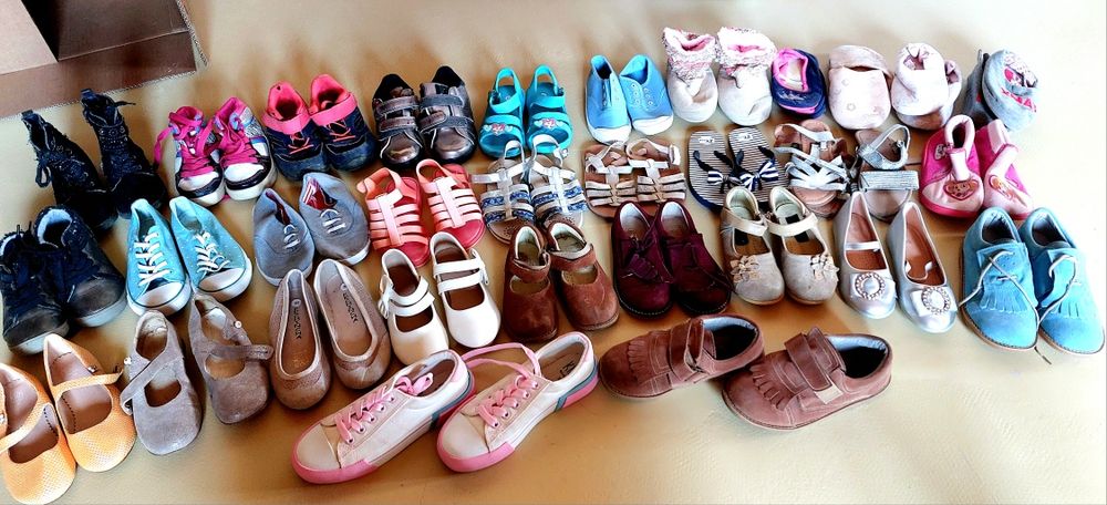 Lote grande de sapatos 18 ao 33