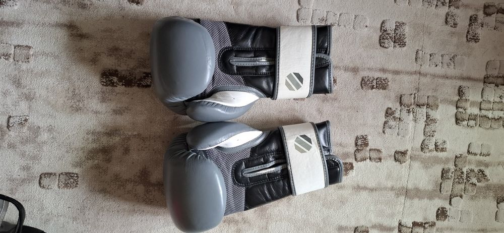 Боксерскі рукавиці UFC