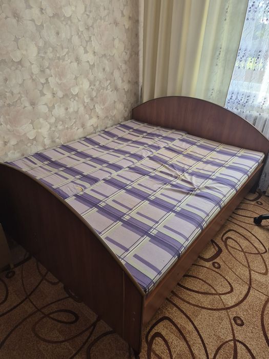 Ліжко двоспальне