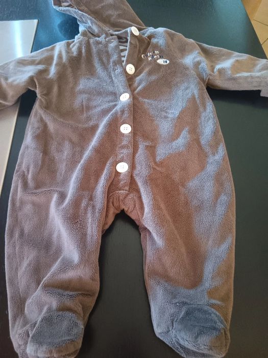 Macacao de bebé Calvin klein 6-9 meses